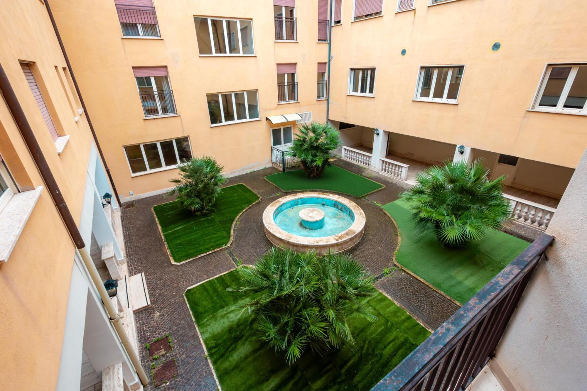 Хостел Ah Roma Екстер'єр фото